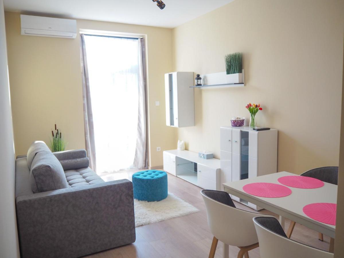 Holiday Apartmanház Harkany Ngoại thất bức ảnh