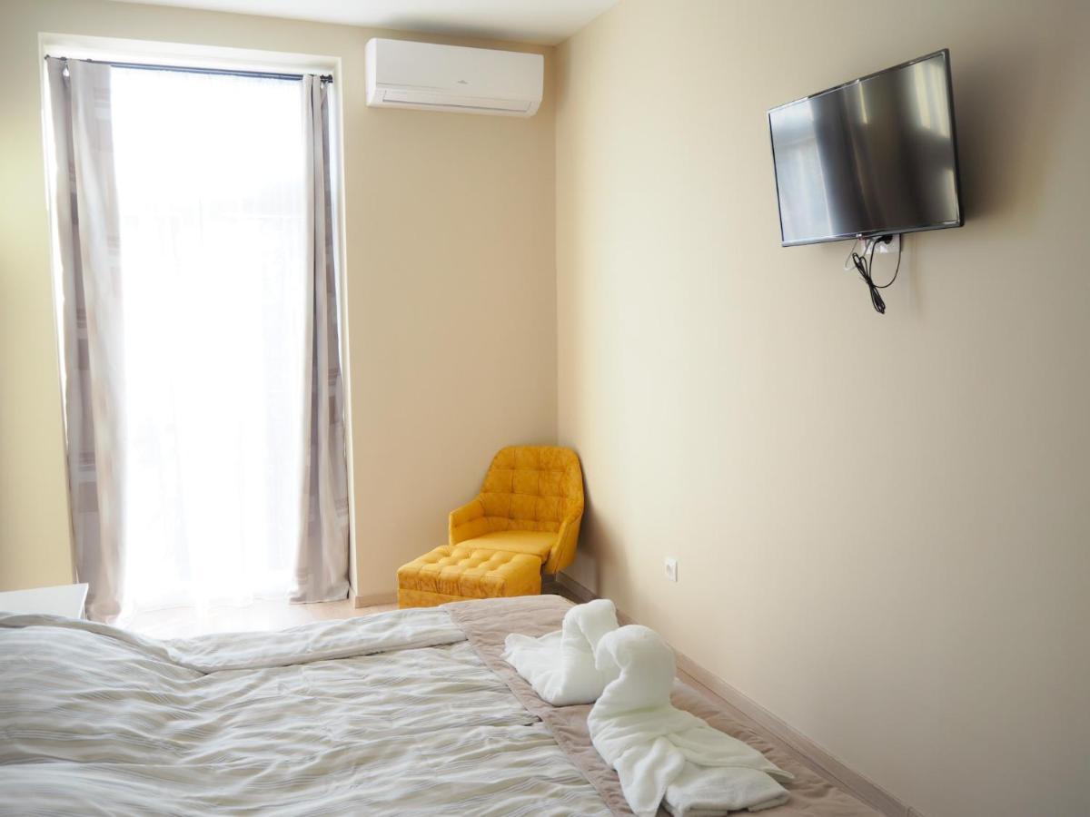 Holiday Apartmanház Harkany Ngoại thất bức ảnh